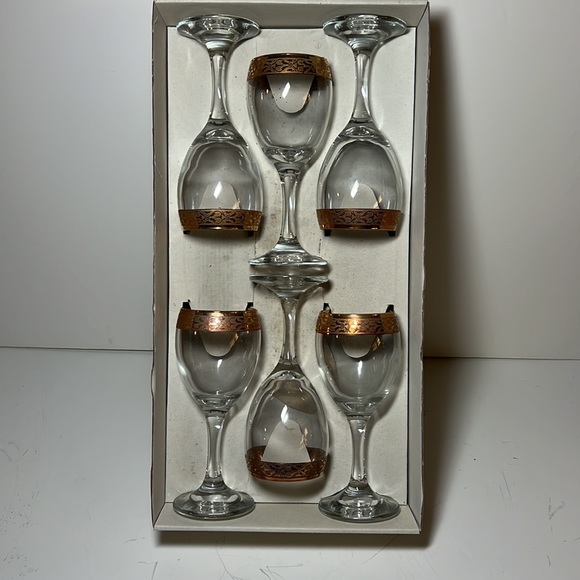 Vintage Cristal 3A wine stemware glass set - Picture 4 of 7